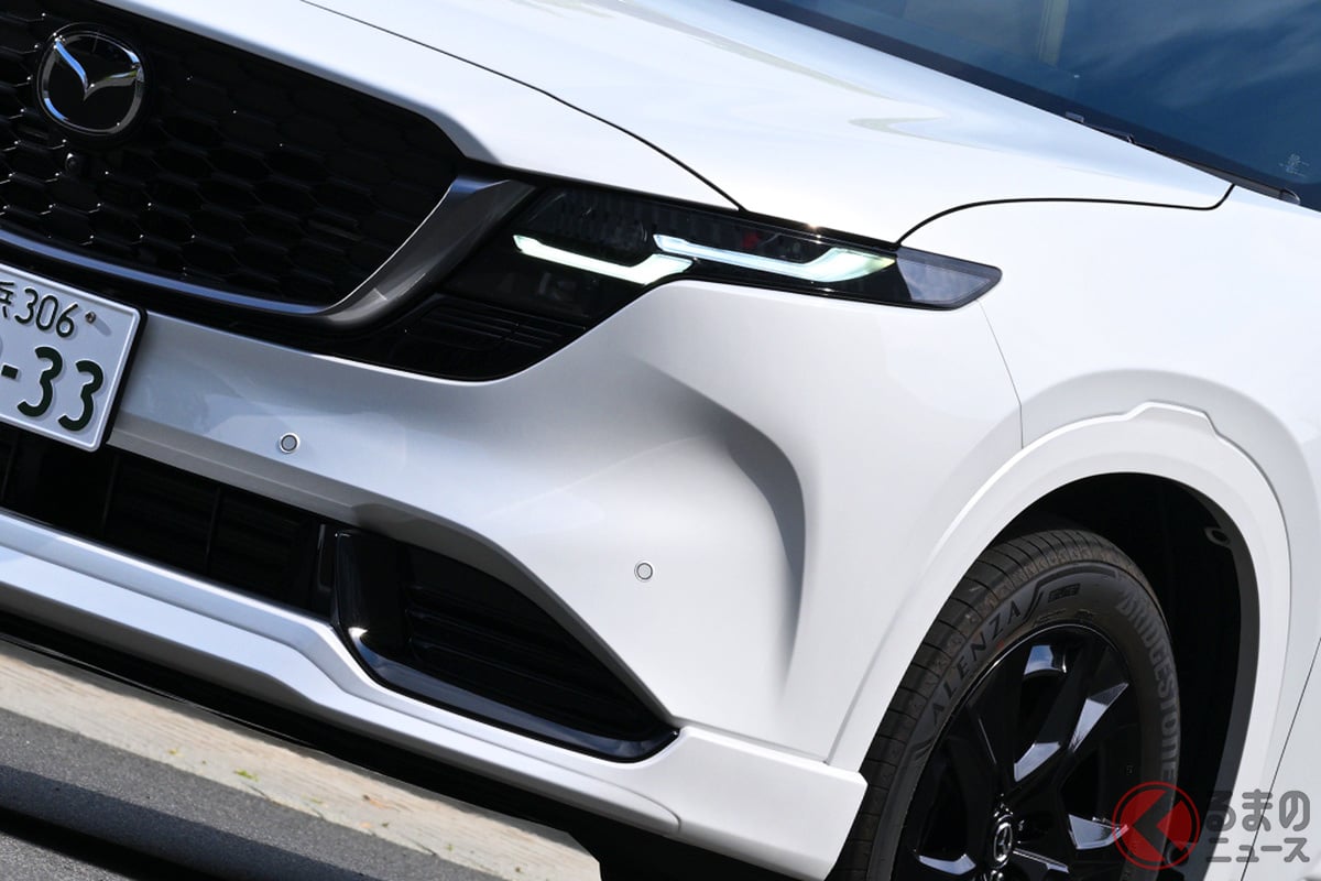 マツダ新型「クロスオーバーSUV"お洒落仕様"」発売！ 3つの異なる「専用デザイン」＆"ピカッと光る内装"を設定！ "9年ぶり全面刷新"の「CX-5」カスタム仕様とは？