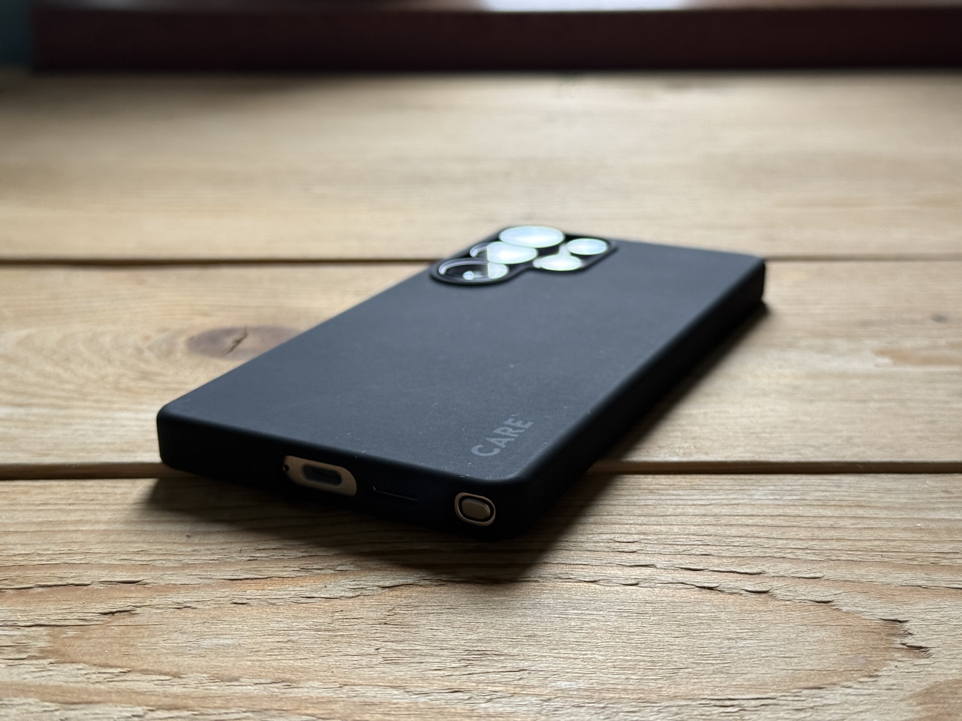 PanzerGlass ケースレビュー CARE 恐れ知らずの気：シリーズ Galaxy S25 綿のように