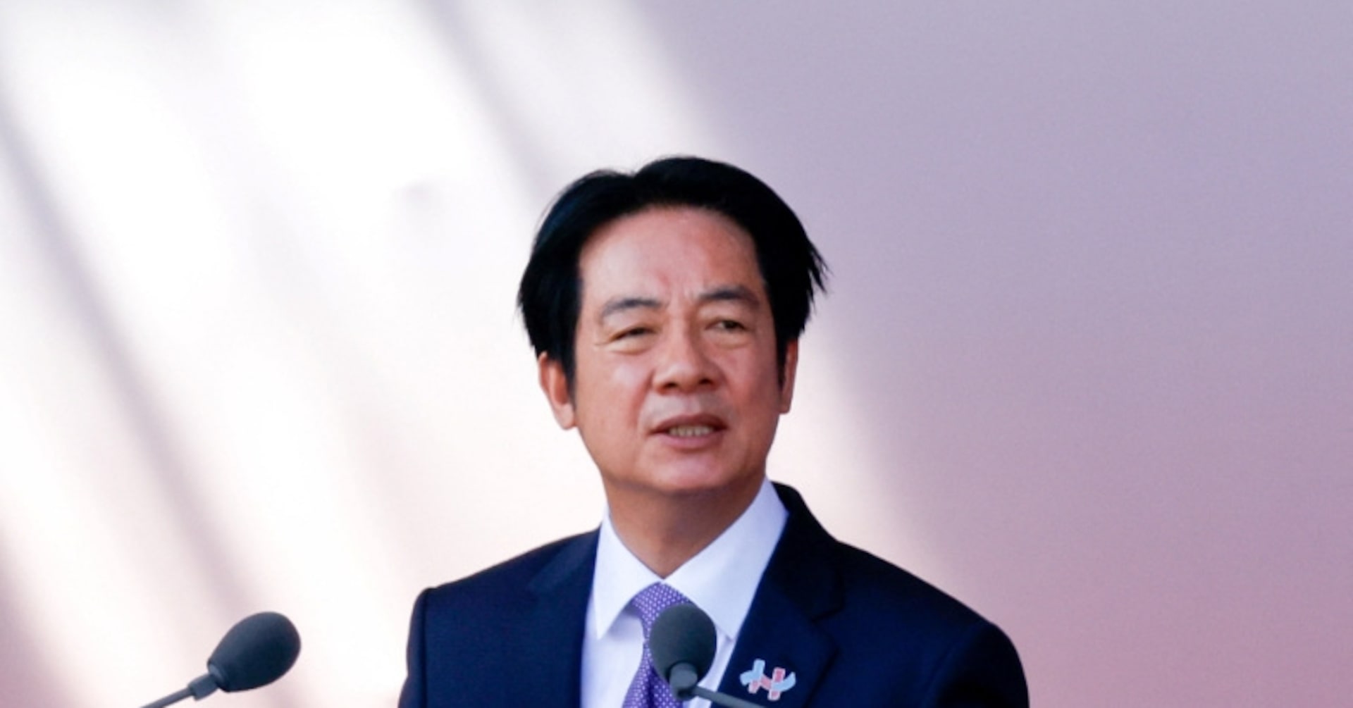 台湾が国防費400億ドル増額へ、33年までに 防衛強化で中国に対抗