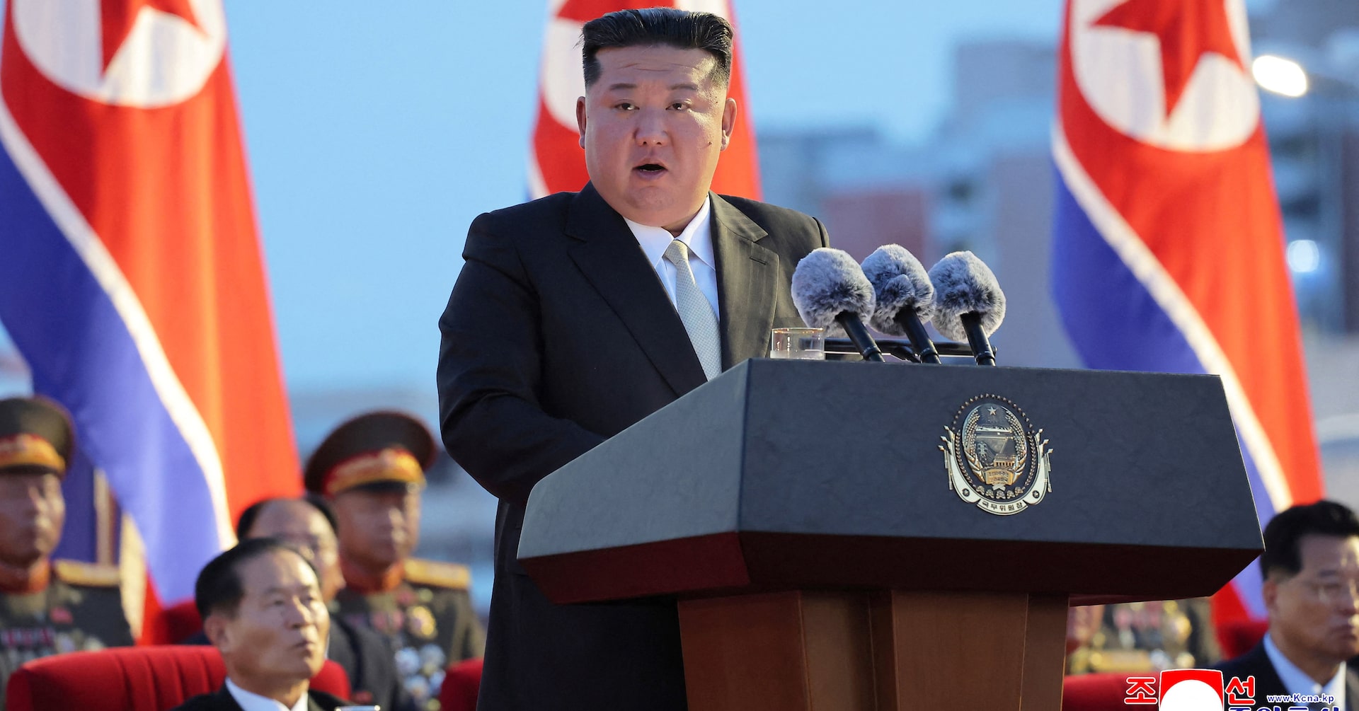 金正恩氏、ロシア派遣の兵士らに勲章授与＝朝鮮中央通信