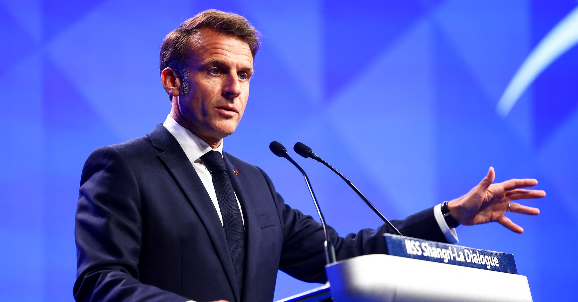 仏大統領がウクライナ防衛と台湾問題絡め演説、中国は反発
