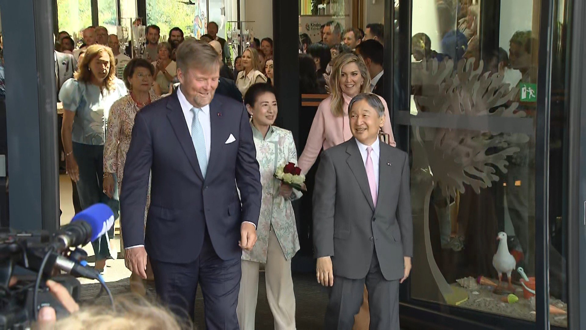 天皇皇后両陛下オランダ国王夫妻とお別れ 「来てくれて本当に良かったよ!」 オランダ日程最終日