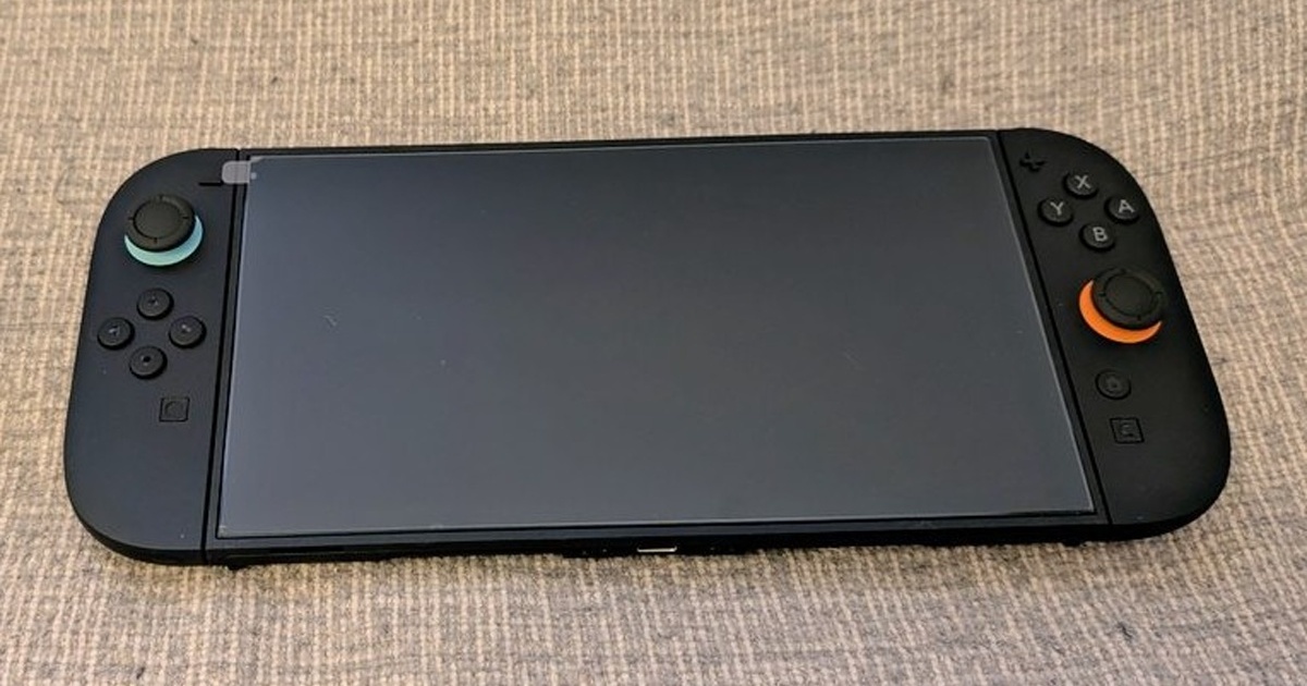 「switch2、switchの1000倍くらいでかいな……」“クセが強い”検証画像に「嘘だといいきれなくて悔しい」と切ない声が続出（ねとらぼ）