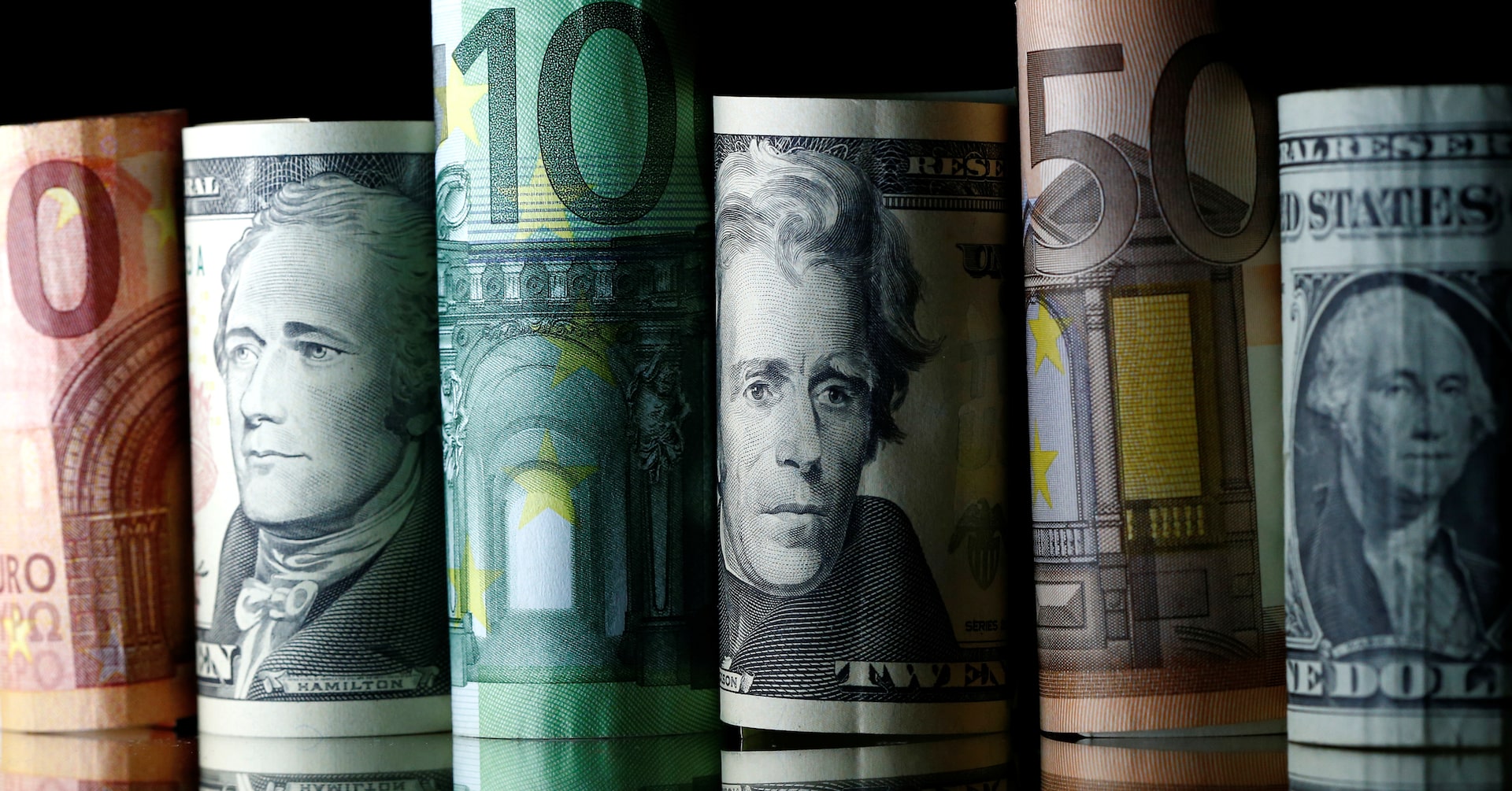 ＮＹ外為市場＝ドル上昇、次期ＦＲＢ議長指名のウォーシュ氏「安全な選択」