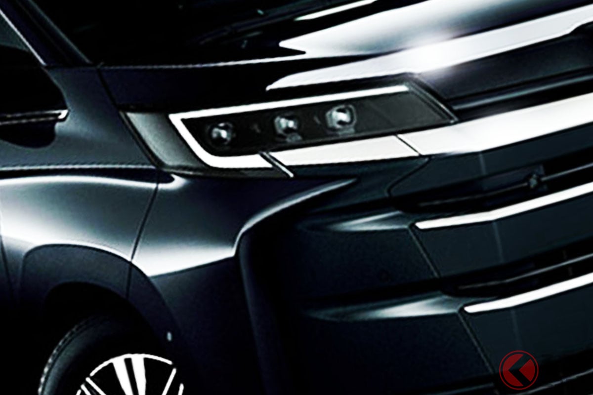 トヨタ新型「"3列"ミニバン」の"ギラ顔"モデルに注目！"フード＆サイドドアガーニッシュ"採用のモデリスタ「ノア」豪華メッキ仕様とは