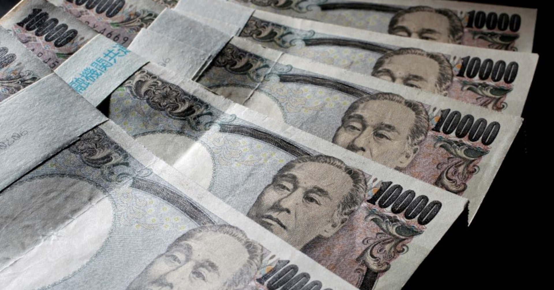 焦点：税収増も給付財源得られず、頼みは「土台増」 借金回避へ綱渡り