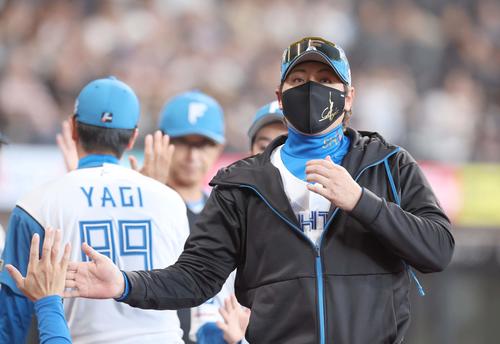 【日本ハム】新庄監督“高校野球”スペシャル「さすが横浜高校」万波中正が人生初２ランスクイズ