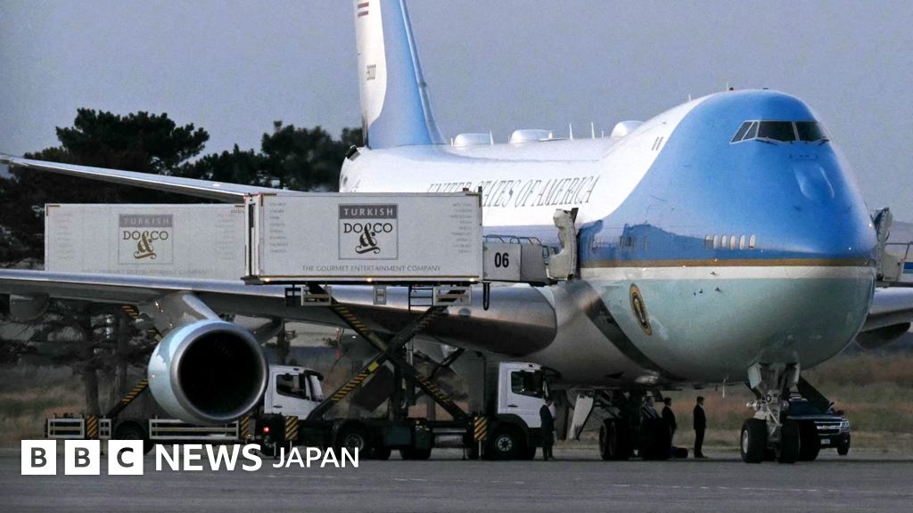 トランプ氏、7月に専用機からひそかに別機に乗り換えと報道認める 安全上の懸念と