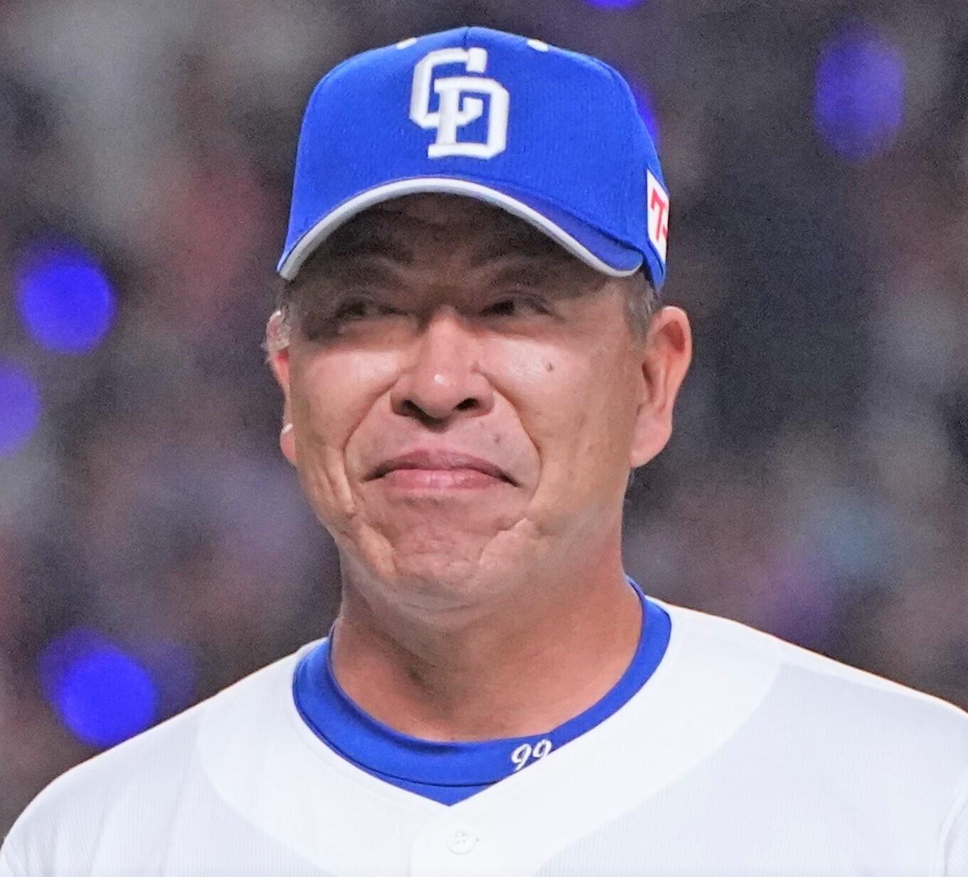 【中日】サヨナラ勝ち 4連勝で借金7 広島に1.5差！ボスラーが10回無死満塁から歓喜打 初回 田中の三盗からブライトが先制打 松葉7回2失点