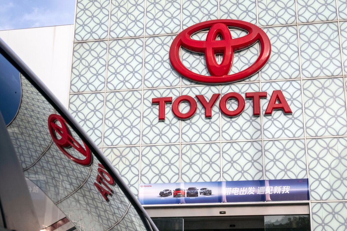 トヨタグループの豊田織機TOB、来年2月以降に延期－法的手続きで