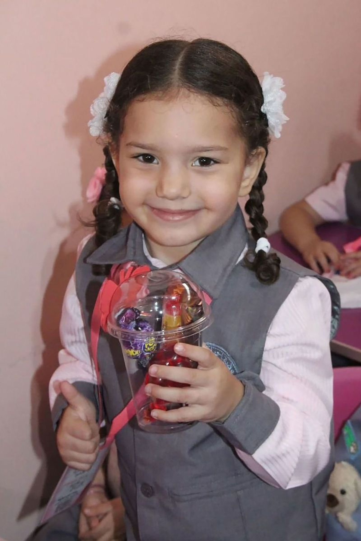 イスラエル軍が車を銃撃、救助訴え続けて死亡した5歳少女 軍が犯罪捜査の開始を表明