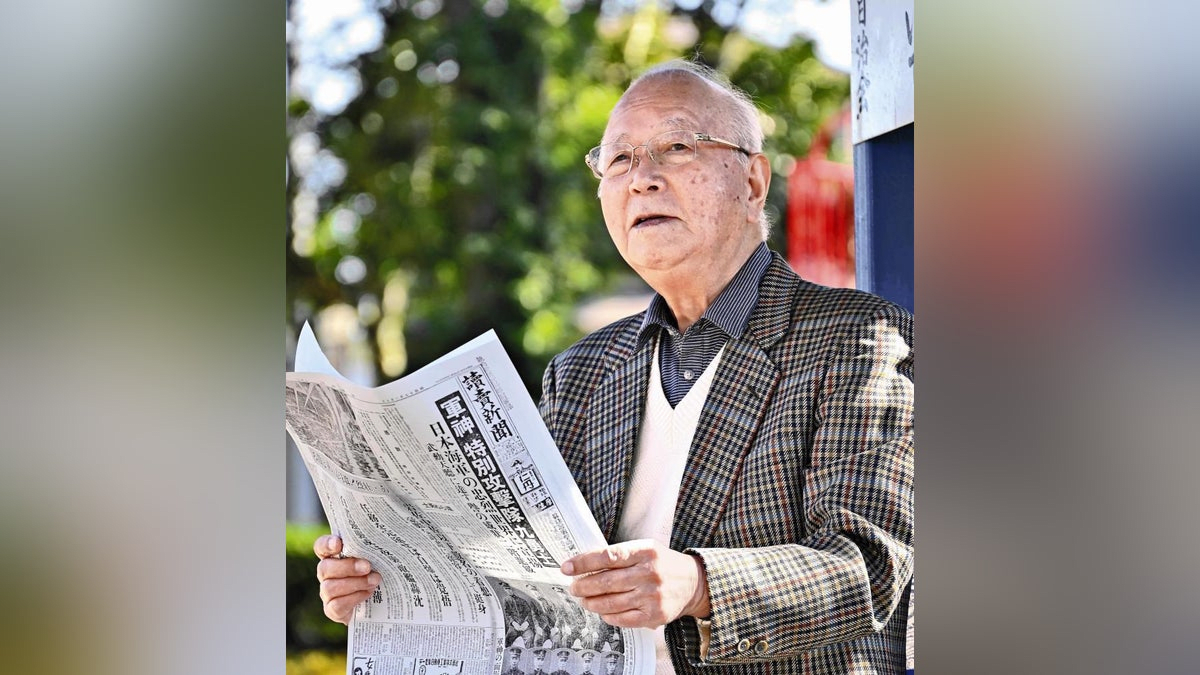 真珠湾に特殊潜航艇で出撃し「軍神」と称賛された叔父、墓参続ける男性「そんな時代に戻ってほしくない」