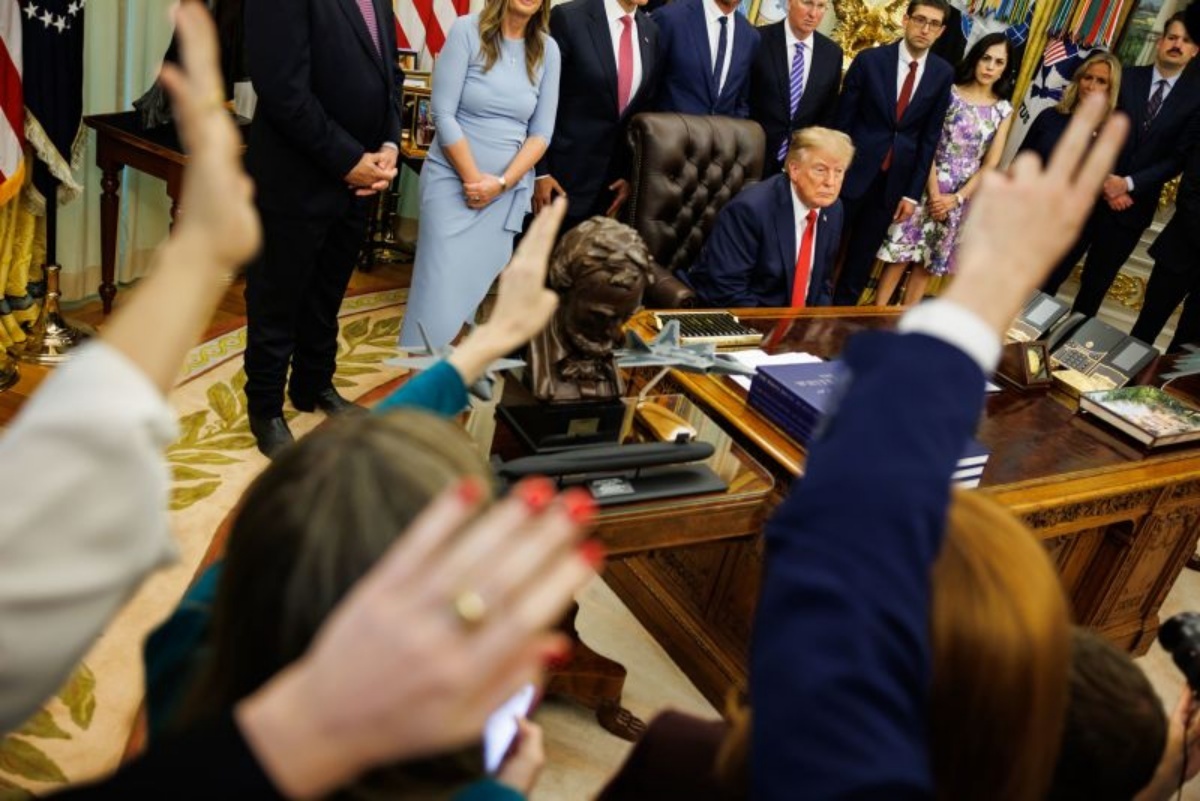【分析】中間選挙を目前にひたすら奇妙な言動を重ねていくトランプ氏（CNN.co.jp）