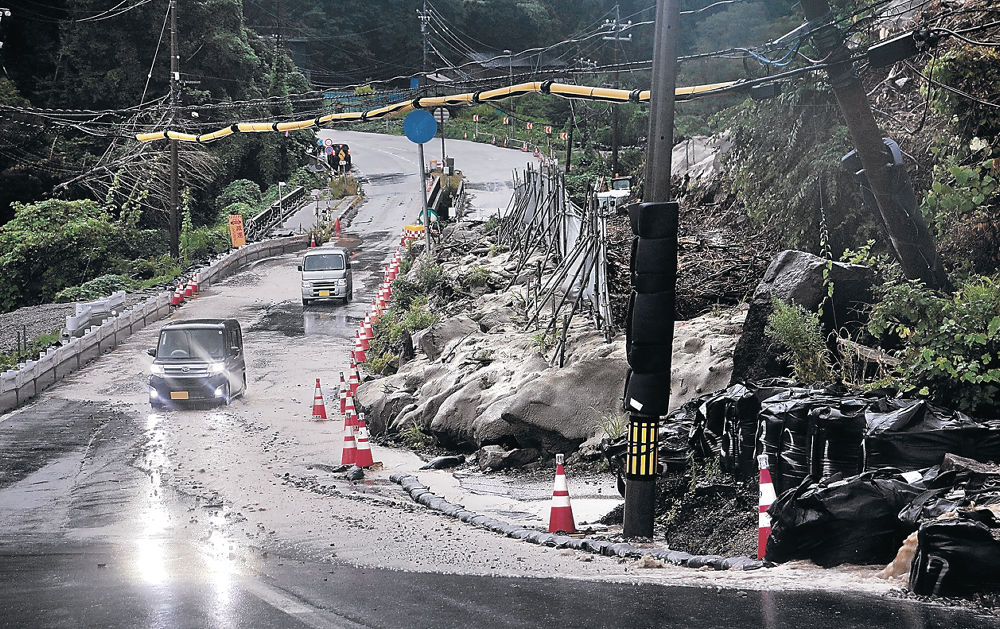 奥能登大雨再び、道路冠水続出 「昨年の豪雨思い出す」 旧盆の祭り中止、落胆