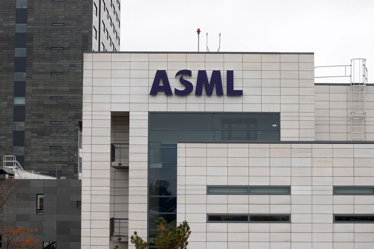 ASMLがミストラルAIに13億ユーロ出資、最大株主に－欧州勢巻き返しへ