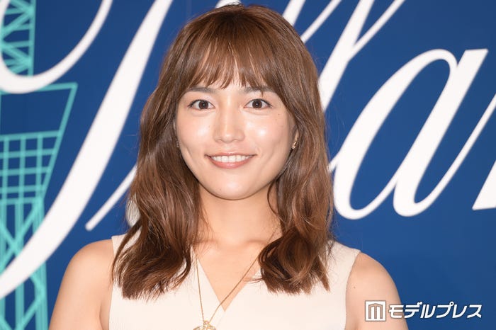 第1子妊娠中・川口春奈「お宮参りの撮影日」短め茶髪スタイルの映画オフショットに反響「短いのも似合う」「雰囲気変わる」