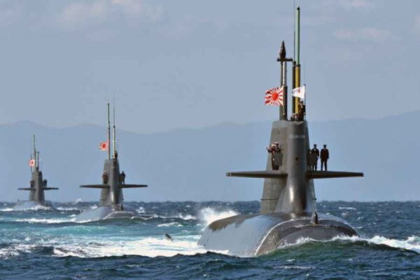 なり手がいない！無人の「潜水艦」日本も導入へ？ 攻撃も可能な“特大サイズ無人機”世界で開発競争