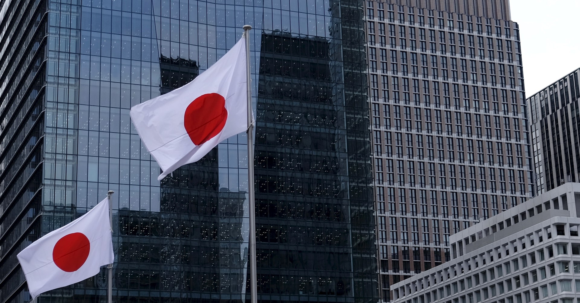 マクロスコープ：身構える霞が関、「非常によくない方向」 参政・国民民主の躍進で