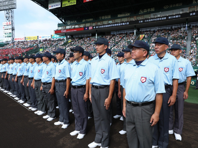 ビデオ判定導入は「現実的ではない」…甲子園で紛糾した“誤審問題”を現役審判員はどう考える？ 指摘の際に「最初に見てほしい」意外なポイント