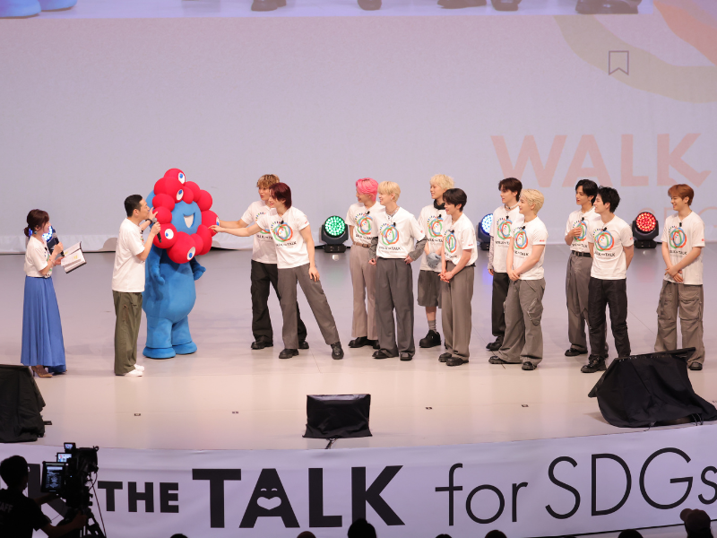 万博会場全体が笑顔でひとつに！『Walk the Talk for SDGs in EXPO2025 UN&YOSHIMOTO』が開幕！