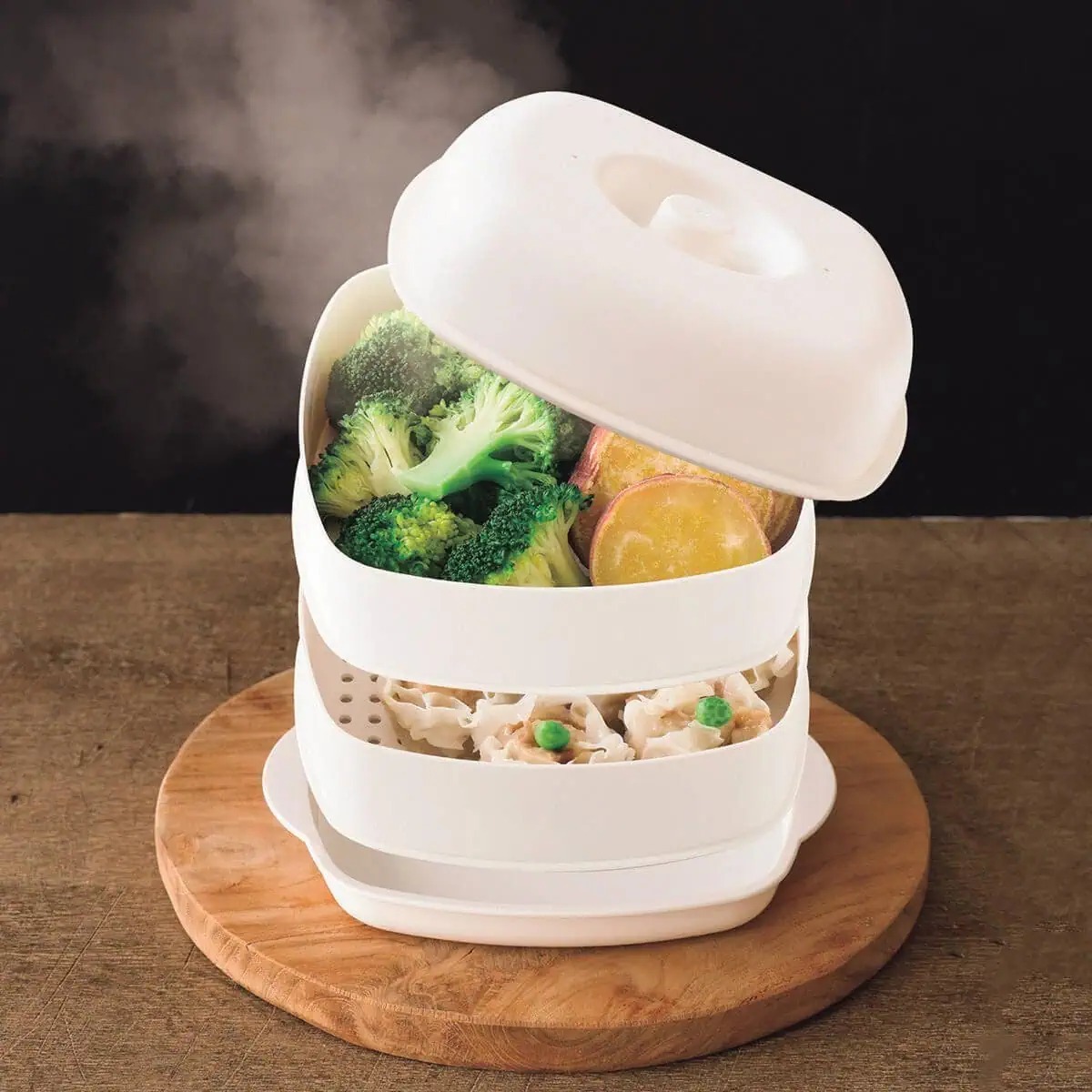 【編集者がガチ惚れ】ニトリの神すぎる「999円レンジせいろ」ほか、 プロが“2025年に一番買ってよかった”No.1傑作選