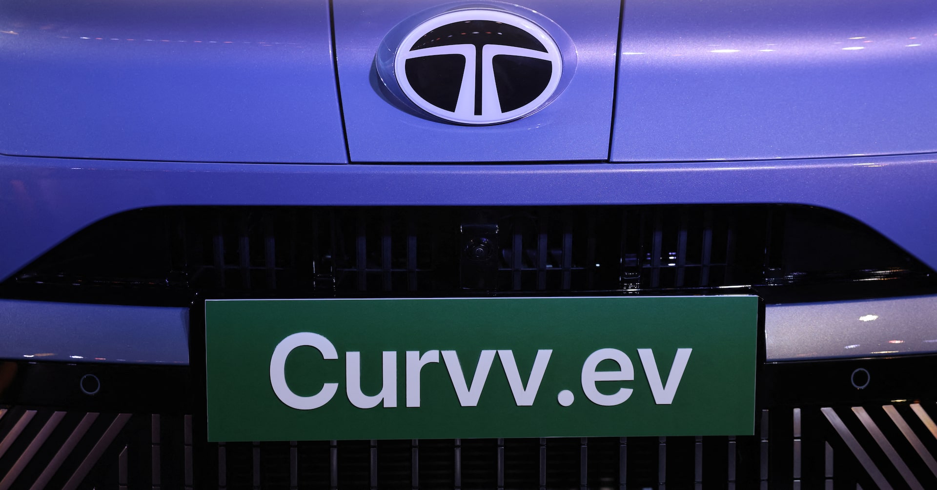 インドネシア国営企業、トラック16万台調達へ 日系企業などと交渉