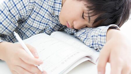 東大合格者が紹介！子どもに「勉強なんてなんの役に立つの？」と言われたらおすすめしたい本5冊（東洋経済オンライン）
