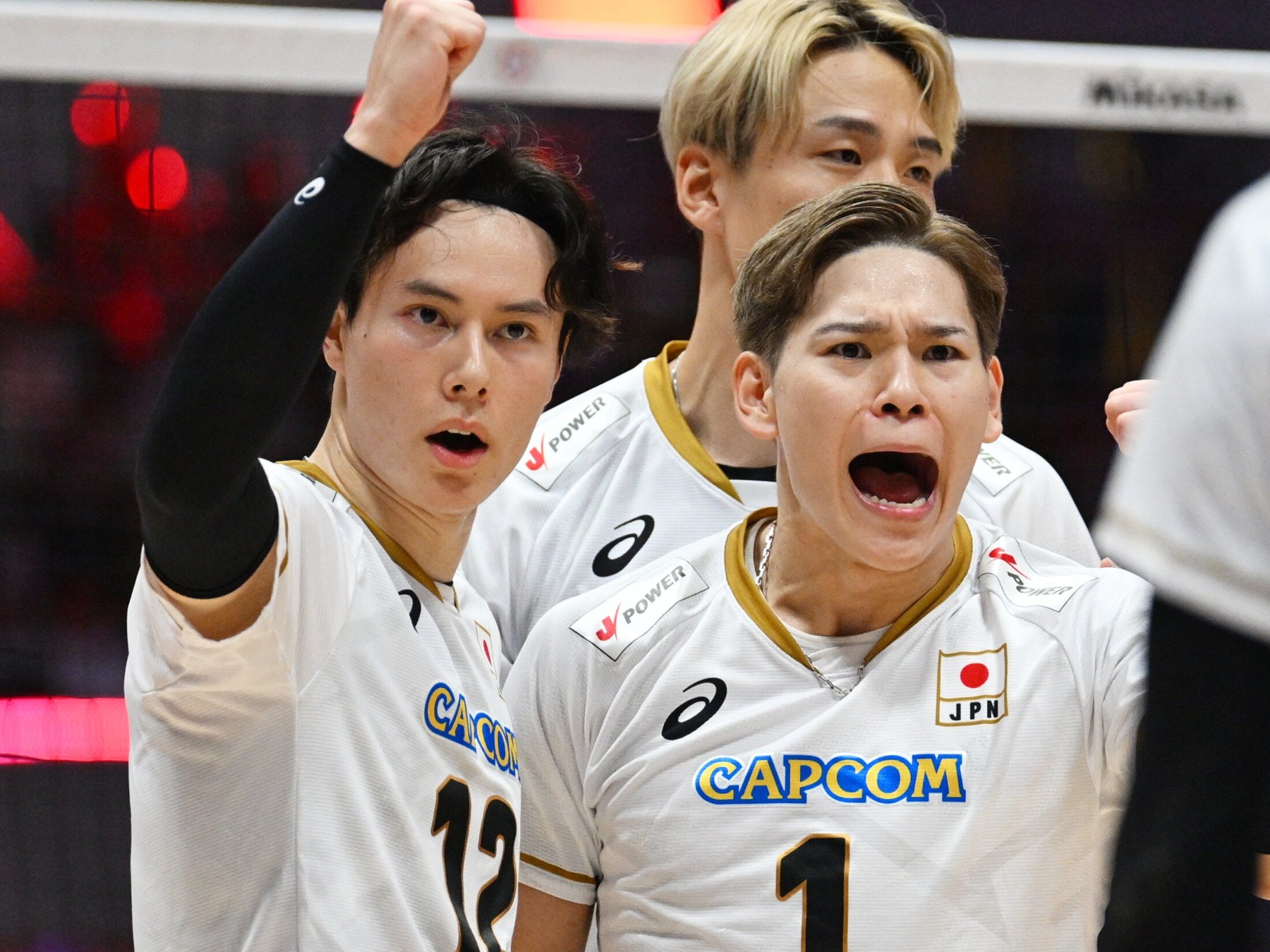 高橋藍の闘志、西田有志が体現した“プラス1m”…男子バレーなぜ強い？「“ちりつも”です」ティリ監督が“タレント軍団”に徹底した5つの約束事（Number Web）