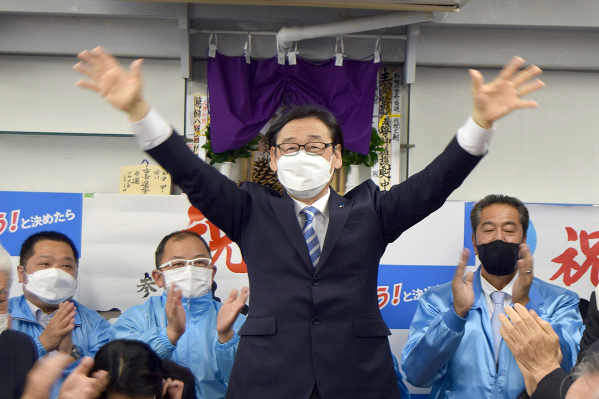 田中甲・市川市長、政治資金報告書の会計責任者に“勝手に元秘書の名義を使った”疑惑 元秘書は「全く知らない」、市長は「連絡を取っていますよ。私は」と証言に食い違い