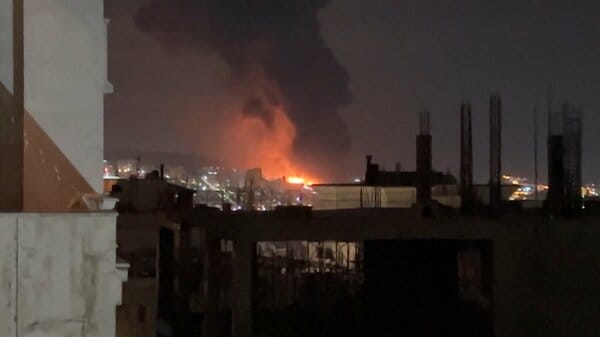 イラン早期収束見込めず「原油150ドルまで上昇」予測も 食品トレー、プラ容器など影響懸念広がる