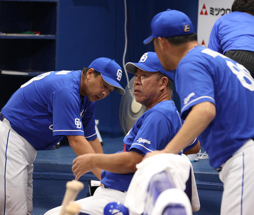 【中日】井上監督、藤浪に左８人並べ７回無得点「あいつの時は右出せるか！ってわけじゃなくて」