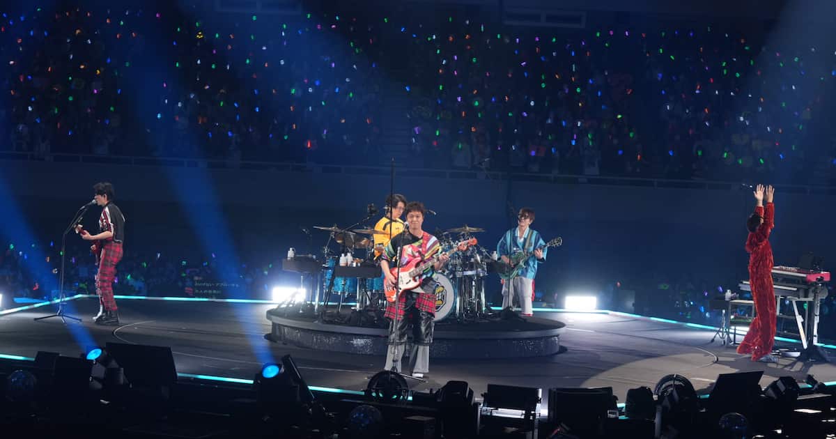 SUPER EIGHT、初武道館「超八」開催 ロックの聖地に参上！360度eighterに囲まれバンドメインに21曲