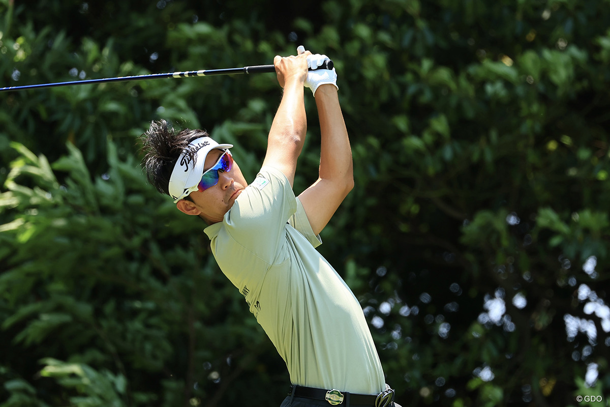 「ガマンする方が良い」阿久津未来也が初優勝へ首位浮上 1打差にビンセント