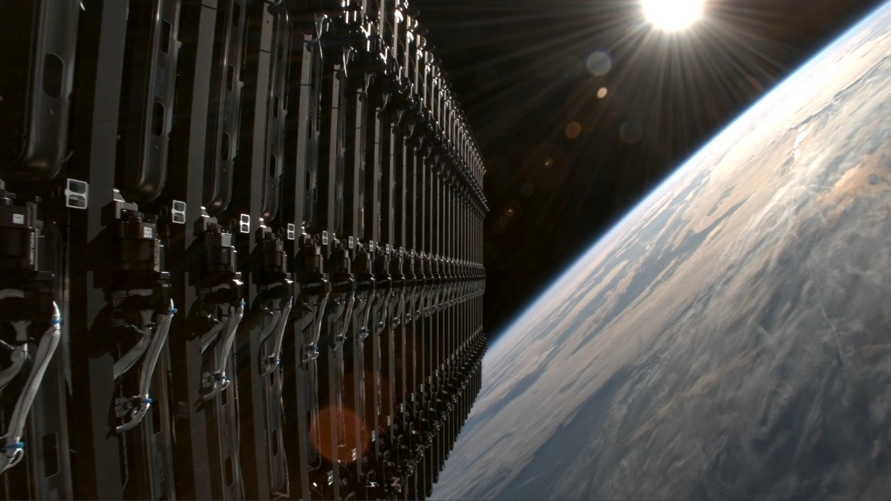 Starlinkと中国由来の人工衛星が宇宙空間で200mの距離まで接近