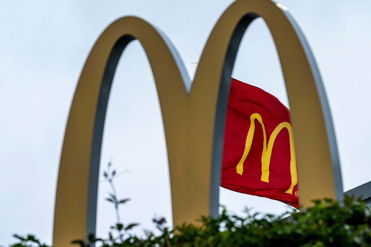 マクドナルド、米売上高がコロナ禍以来の落ち込み－消費者心理が悪化