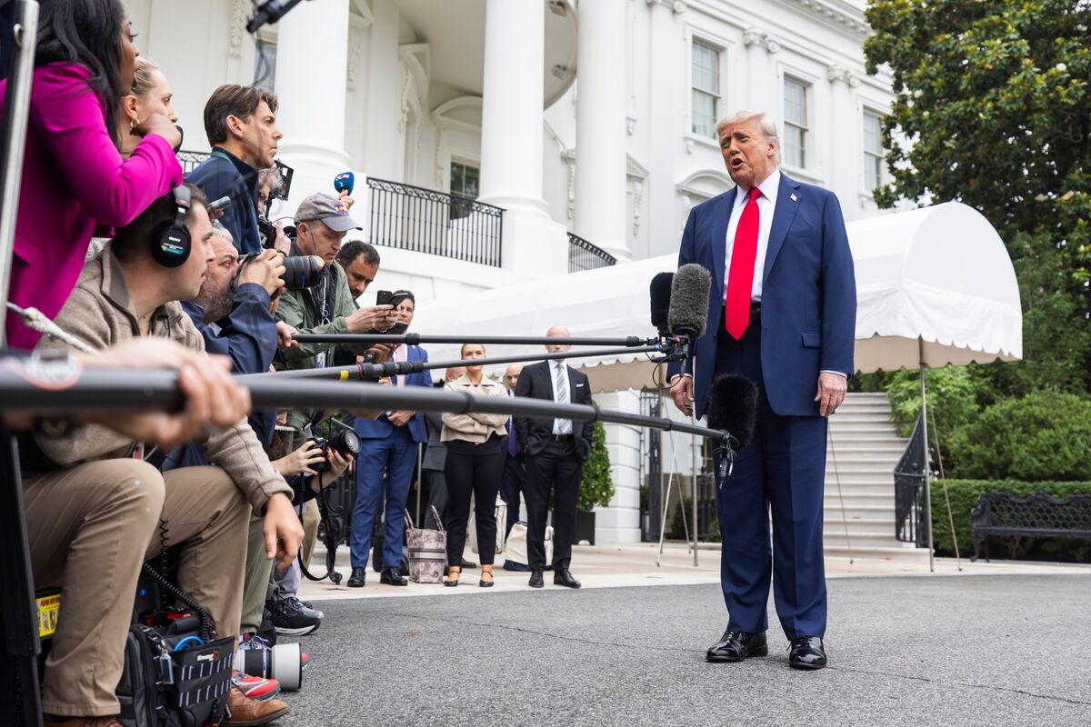 「トランプ・モバイル」が米国でサービス開始へ、携帯端末は米国製
