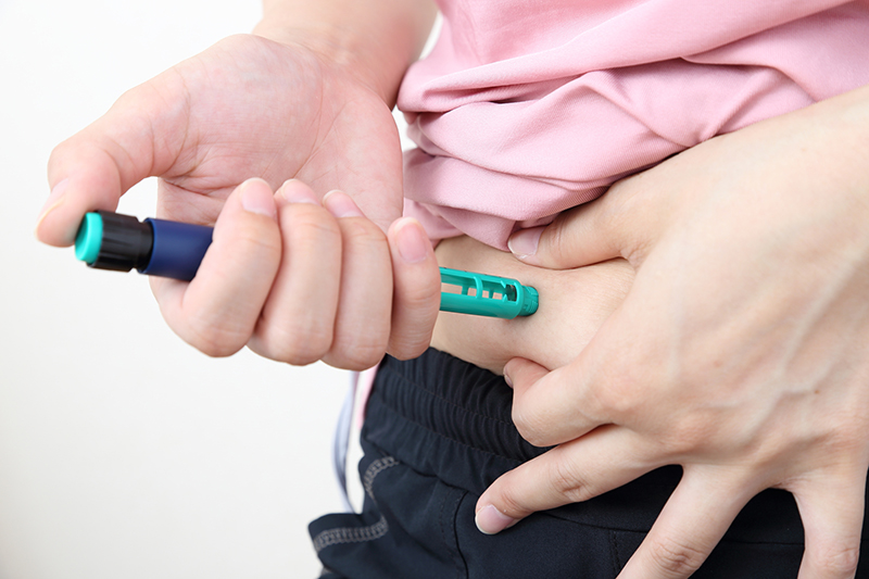 不適切に使われる”ダイエット薬”の危険性 吐き気、下痢、栄養失調、倦怠感、依存性…手軽さの裏にある重大な健康リスク