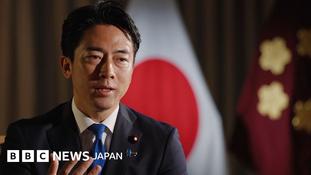 小泉防衛相、防衛力強化は戦争の抑止に「極めて重要」 BBC単独インタビュー