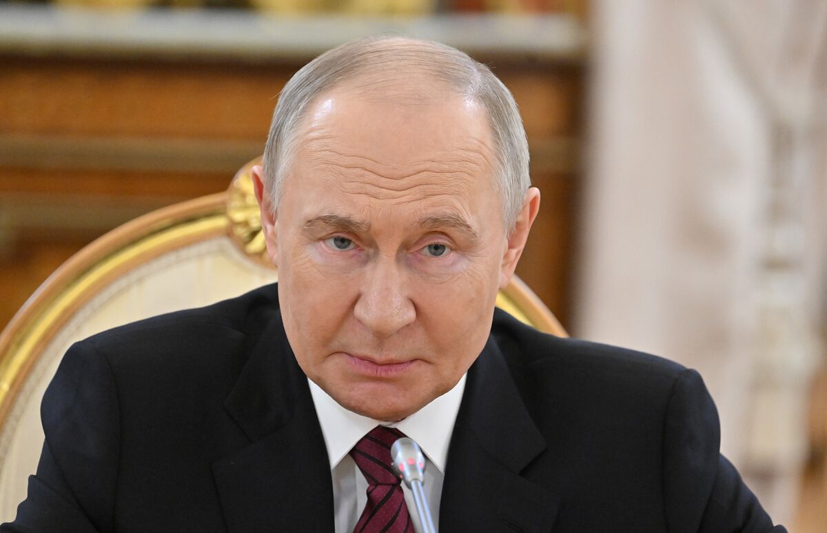 プーチン氏、15日にウクライナとの直接協議提案－停戦要請に言及せず