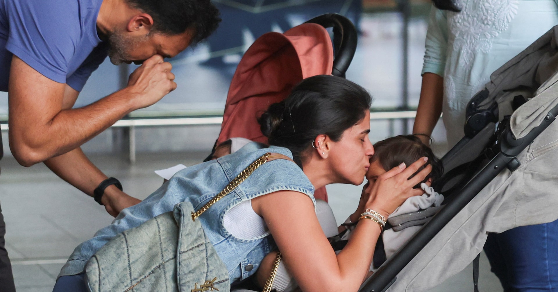 アングル：イラン戦争で空の便大混乱、「夢の休暇」一転 行き先変更も