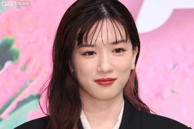 永野芽郁、映画舞台挨拶で“涙の謝罪”も反感「泣きたいのは奥さん」清純派イメージの完全崩壊（週刊女性PRIME）