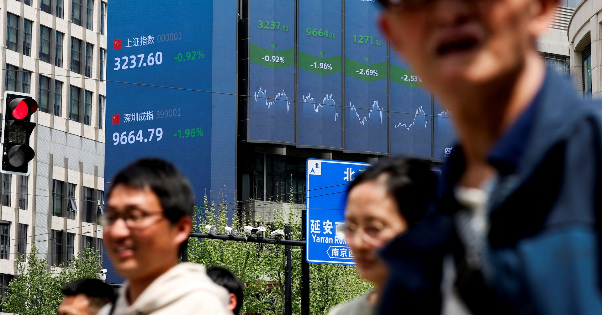 中国の価格競争・過剰生産対策、効果に疑問符 株・商品失速