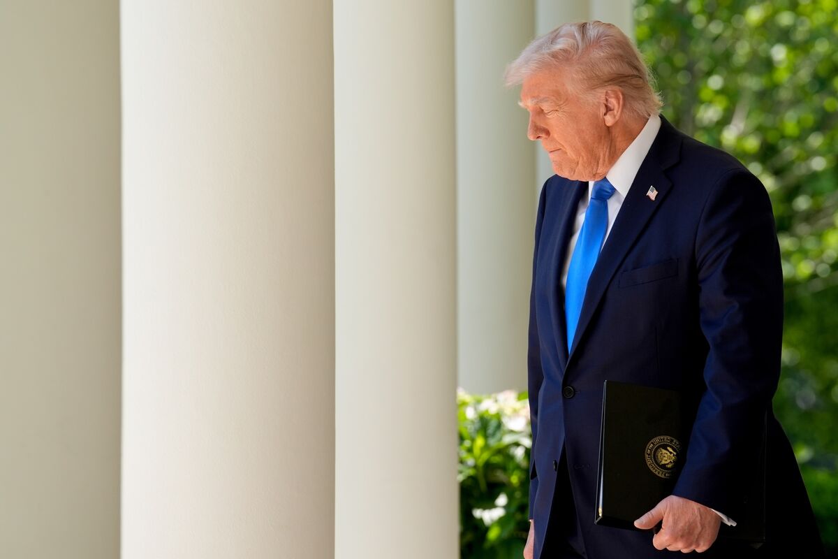トランプ氏が非難したＣＢＳ報道番組、大統領令巡る特集を４日に放送