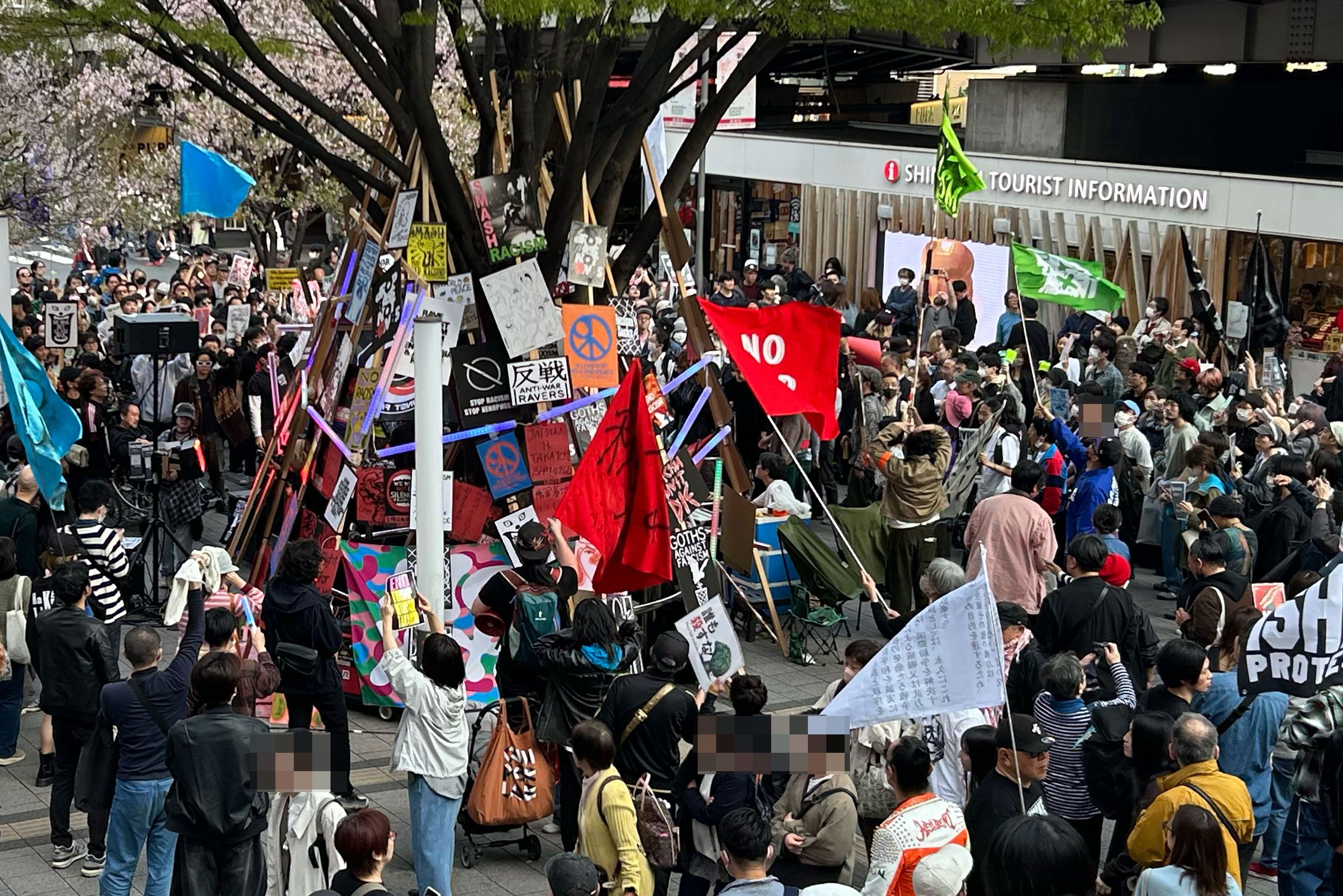 反戦呼びかけるデモの「とっとと死ね」プラカード表記が物議 「平和って何だろう」と話題に