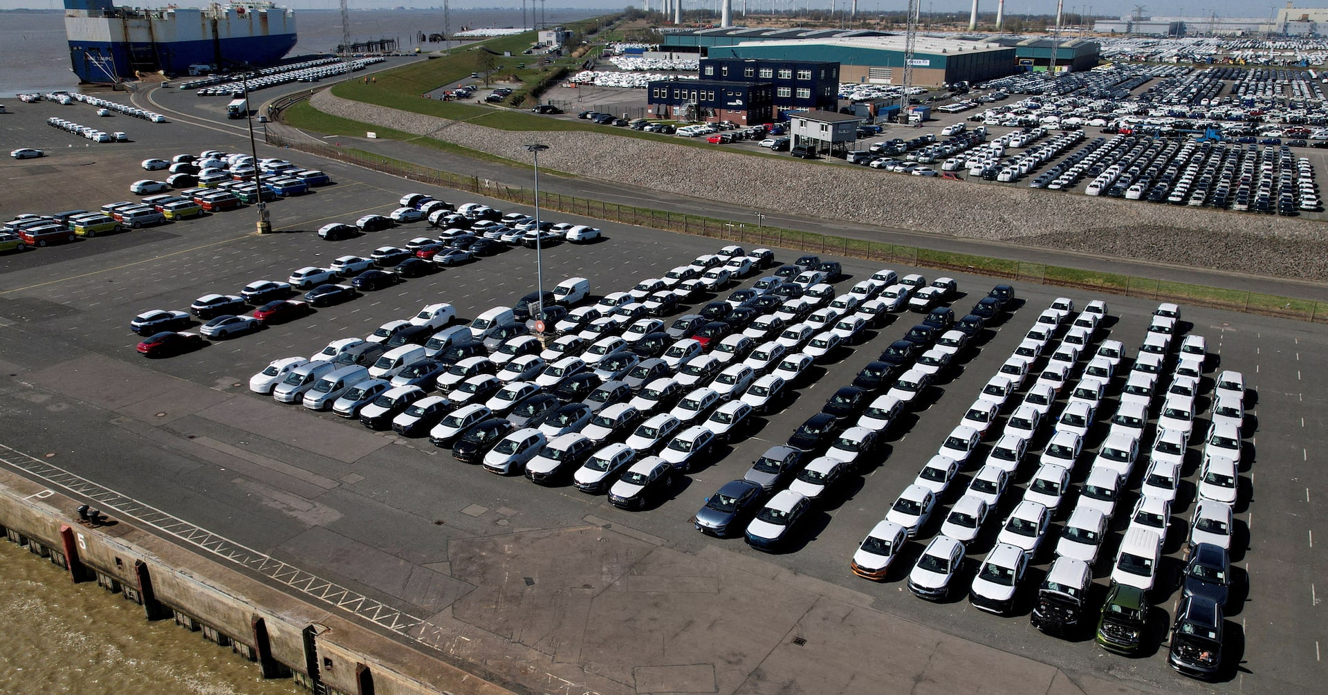 ドイツ自動車対米輸出、4・5両月とも減少 トランプ関税が打撃