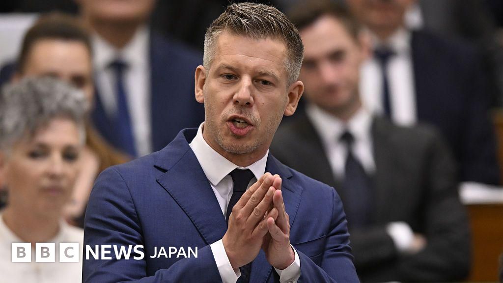 ハンガリー国会、憲法改正でオルバン氏の首相復帰を阻止 在任期間を8年に制限