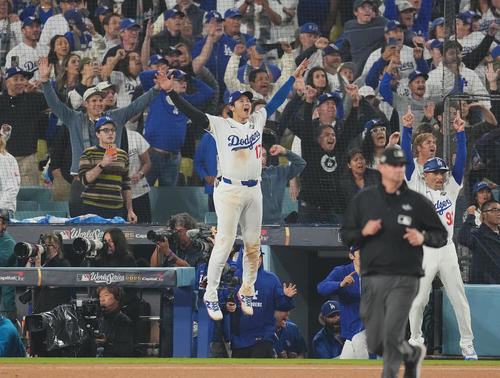 大谷翔平「１番DH」でＷシリーズ第３戦 シャーザーと対決 野茂英雄氏が始球式／速報中