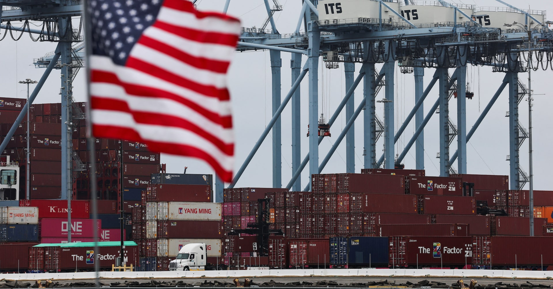 米6月モノの貿易赤字、2年ぶりの低水準 輸入減で860億ドルに縮小