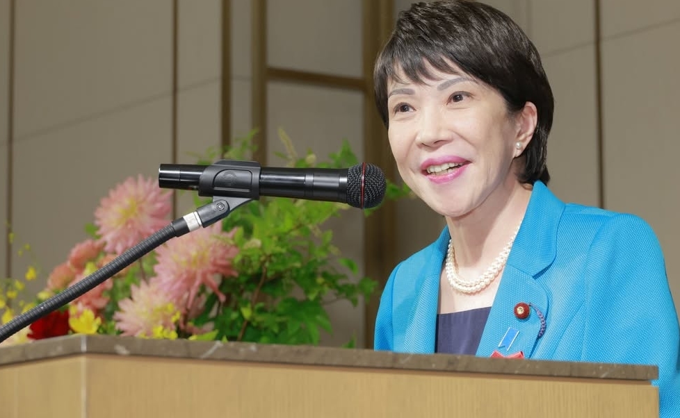 高市新総裁、靖国参拝見送りへ：過去の強硬発言との落差に沈黙する保守派