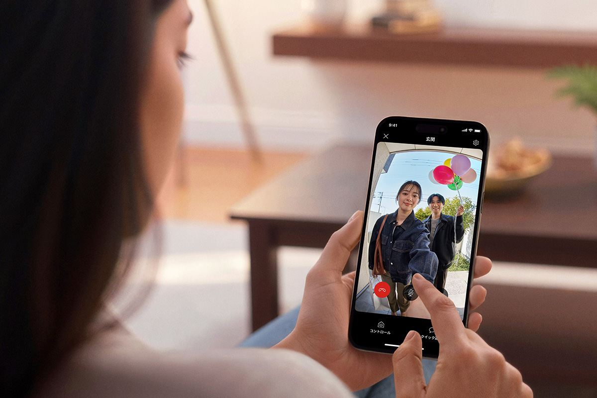 Amazonから日本限定の防犯ドアホン